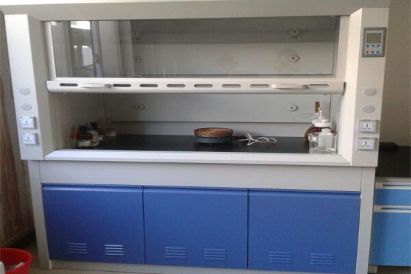 化學(xué)分析室-5